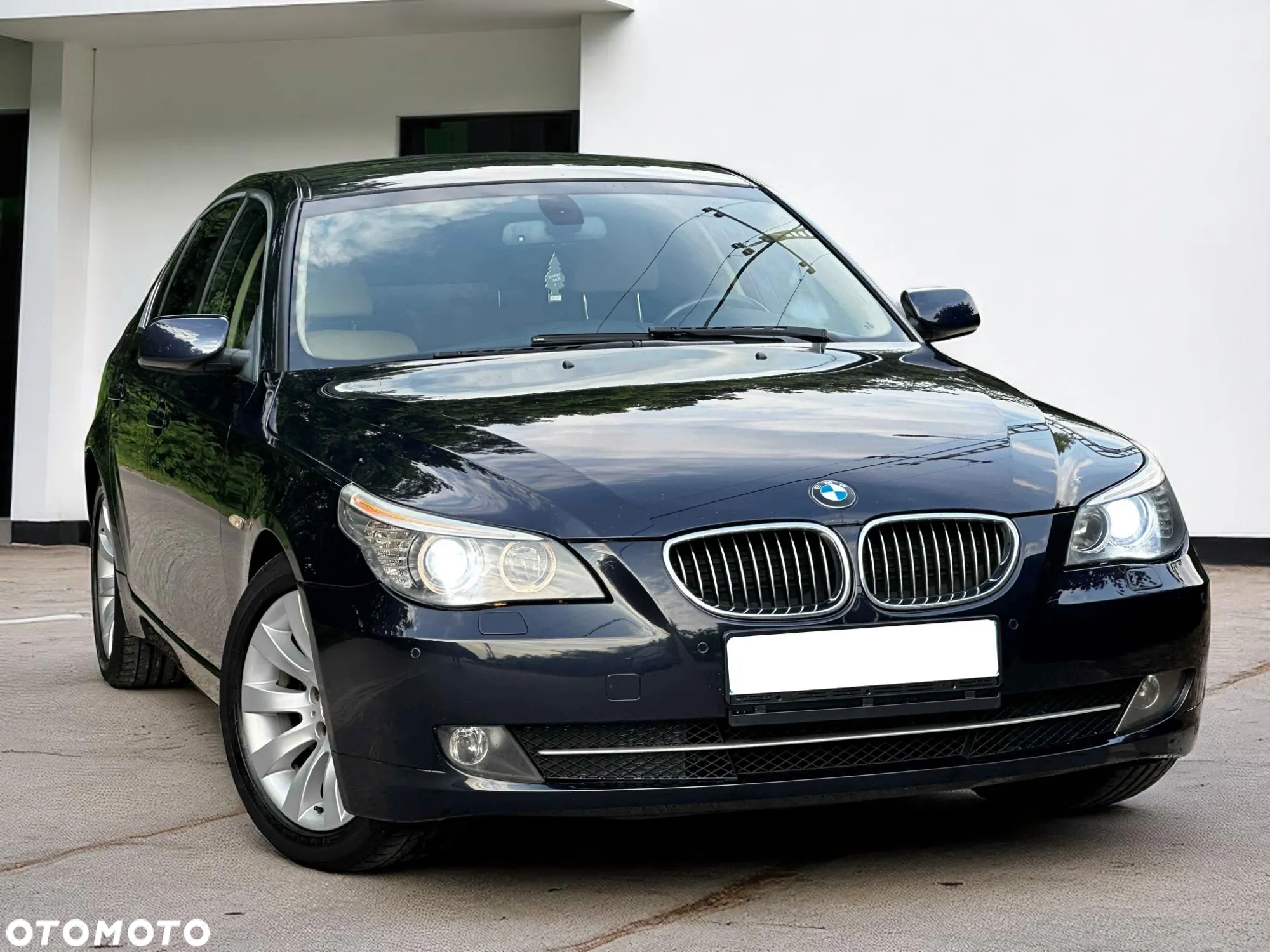 BMW Seria 5 523i Edition Exclusive - 3