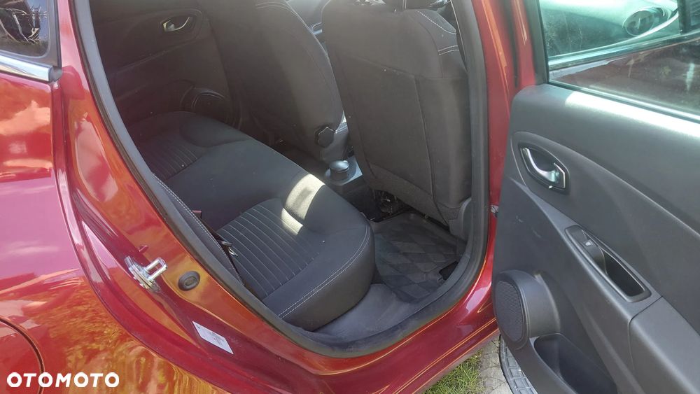 Renault Clio - 12