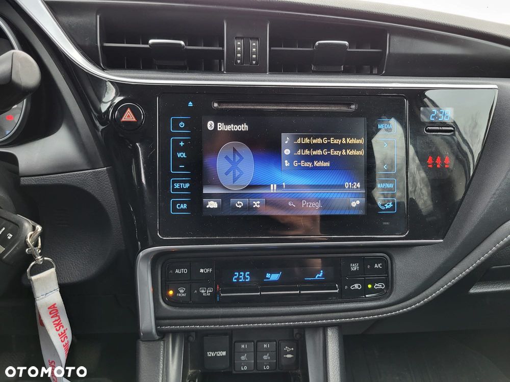 Toyota Auris 1.6 D-4D Premium - 13