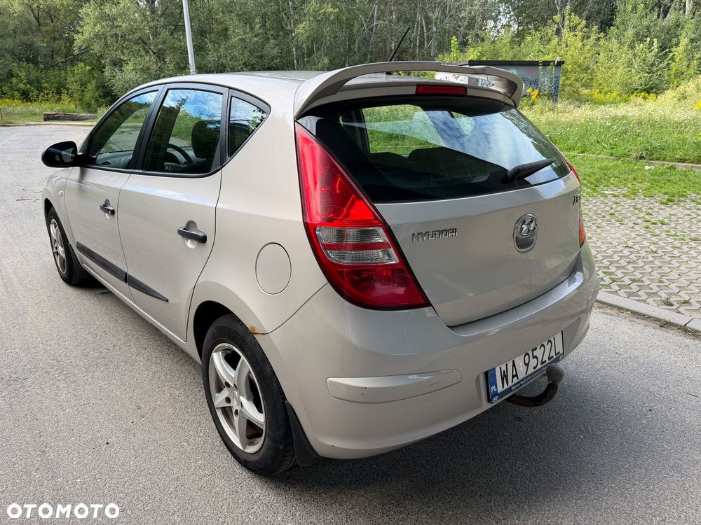 Hyundai i30 1.6 Classic + - 3