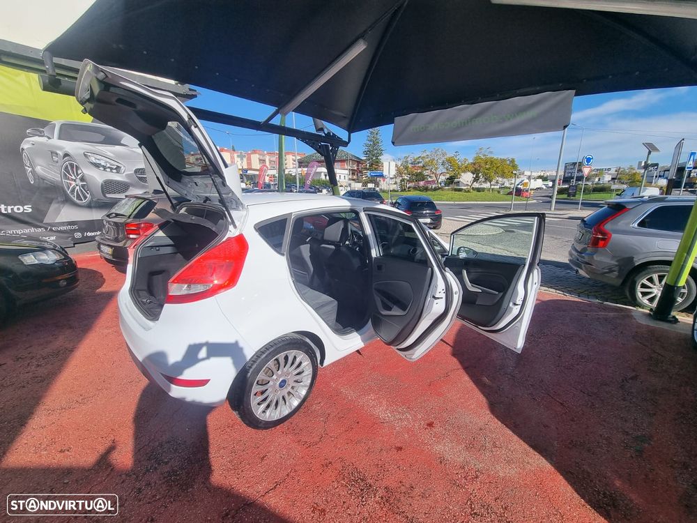 Ford Fiesta 1.25 Titanium - 14