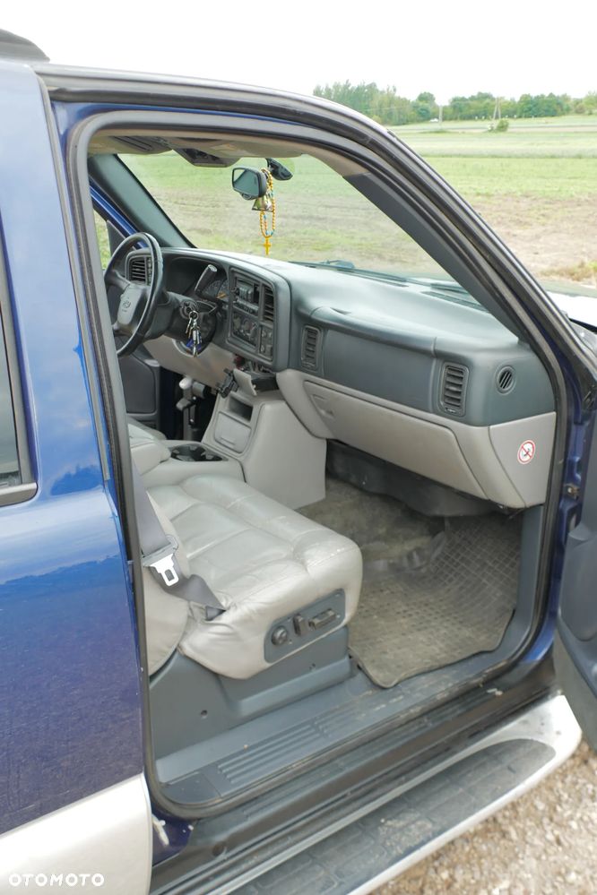 Chevrolet Tahoe - 16