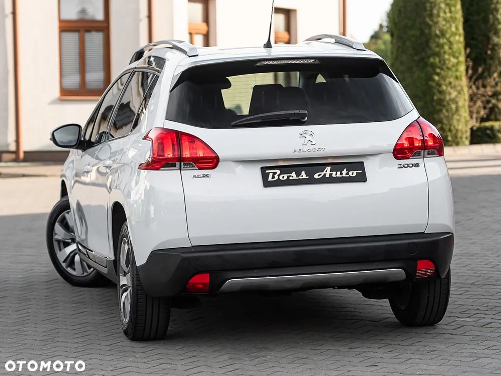 Peugeot 2008 1.6 BlueHDi Allure S&S - 8