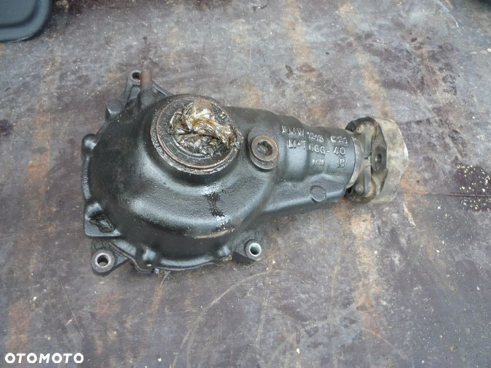 BMW E34 535IX REDUKTOR SKRZYNI - 2