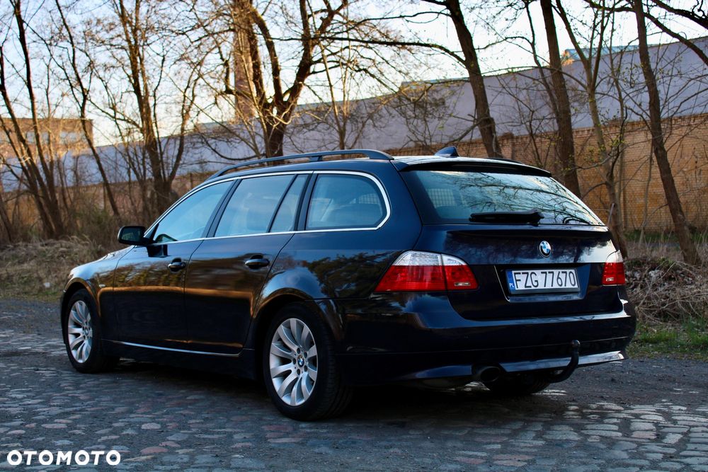 BMW Seria 5 520d Edition Exclusive - 4