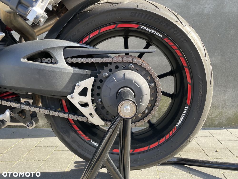 Triumph Speed Triple - 9
