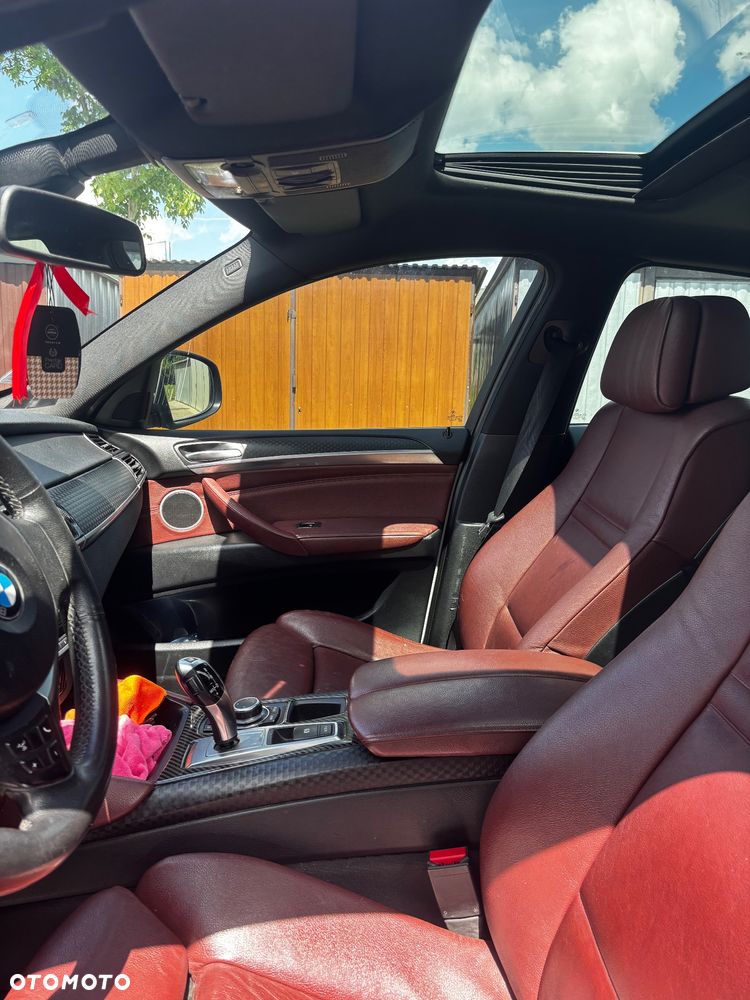 BMW X6 xDrive40d - 11