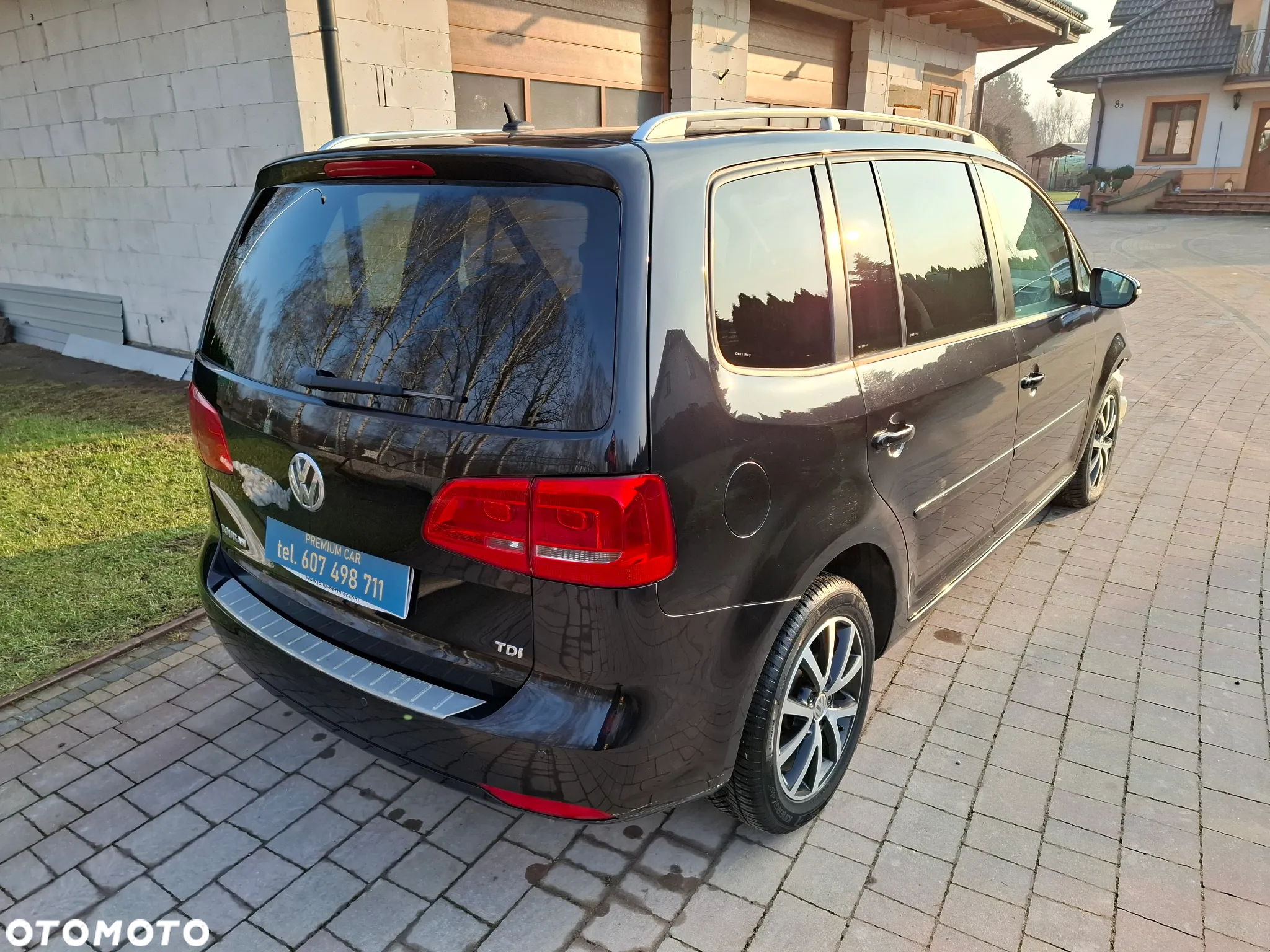 Volkswagen Touran - 8