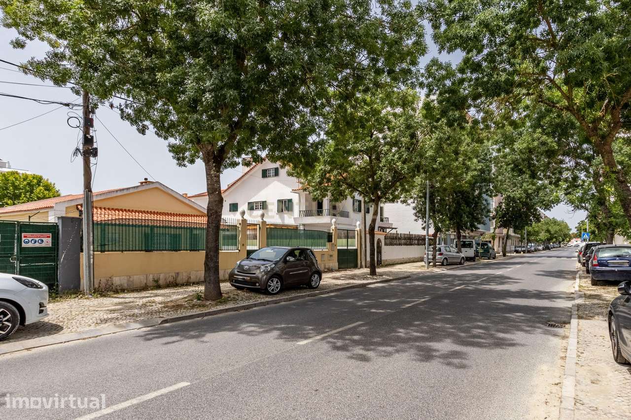 Propriedade bifamiliar T6 na Costa da Caparica. - Grande imagem: 3/42