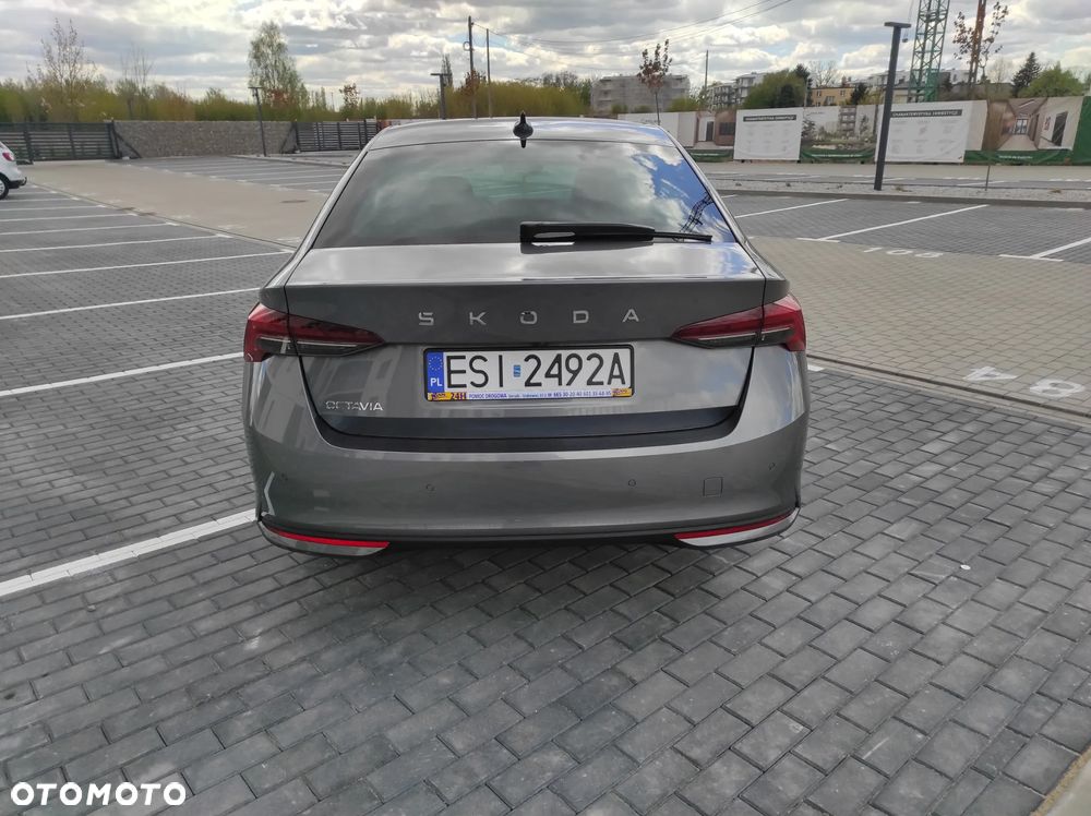 Skoda Octavia 2.0 TDI Selection - 7