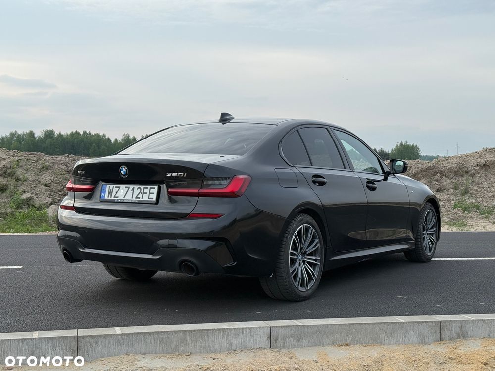 BMW Seria 3 320i xDrive M Sport - 3