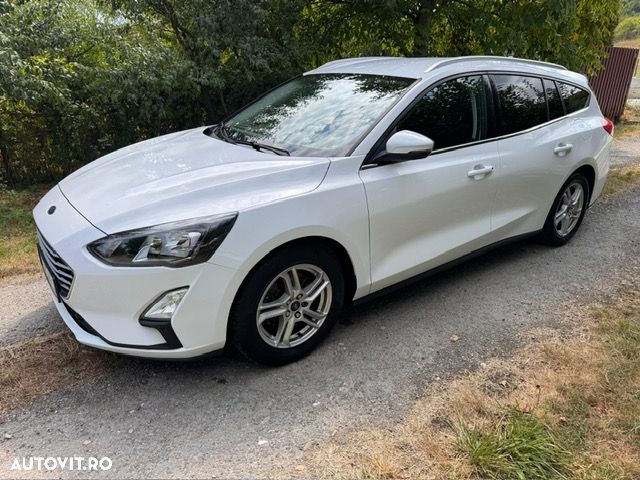 Ford Focus 1.0 EcoBoost Active - 4
