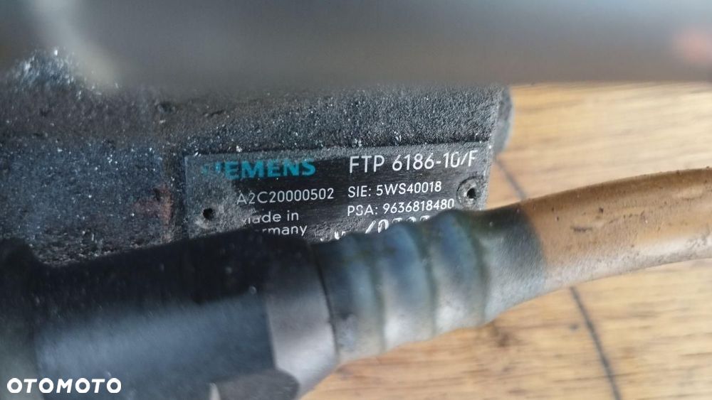 POMPA WTRYSKOWA WYSOKIEGO CIŚNIENIA PEUGEOT 307 9636818480 5WS40018 - 2