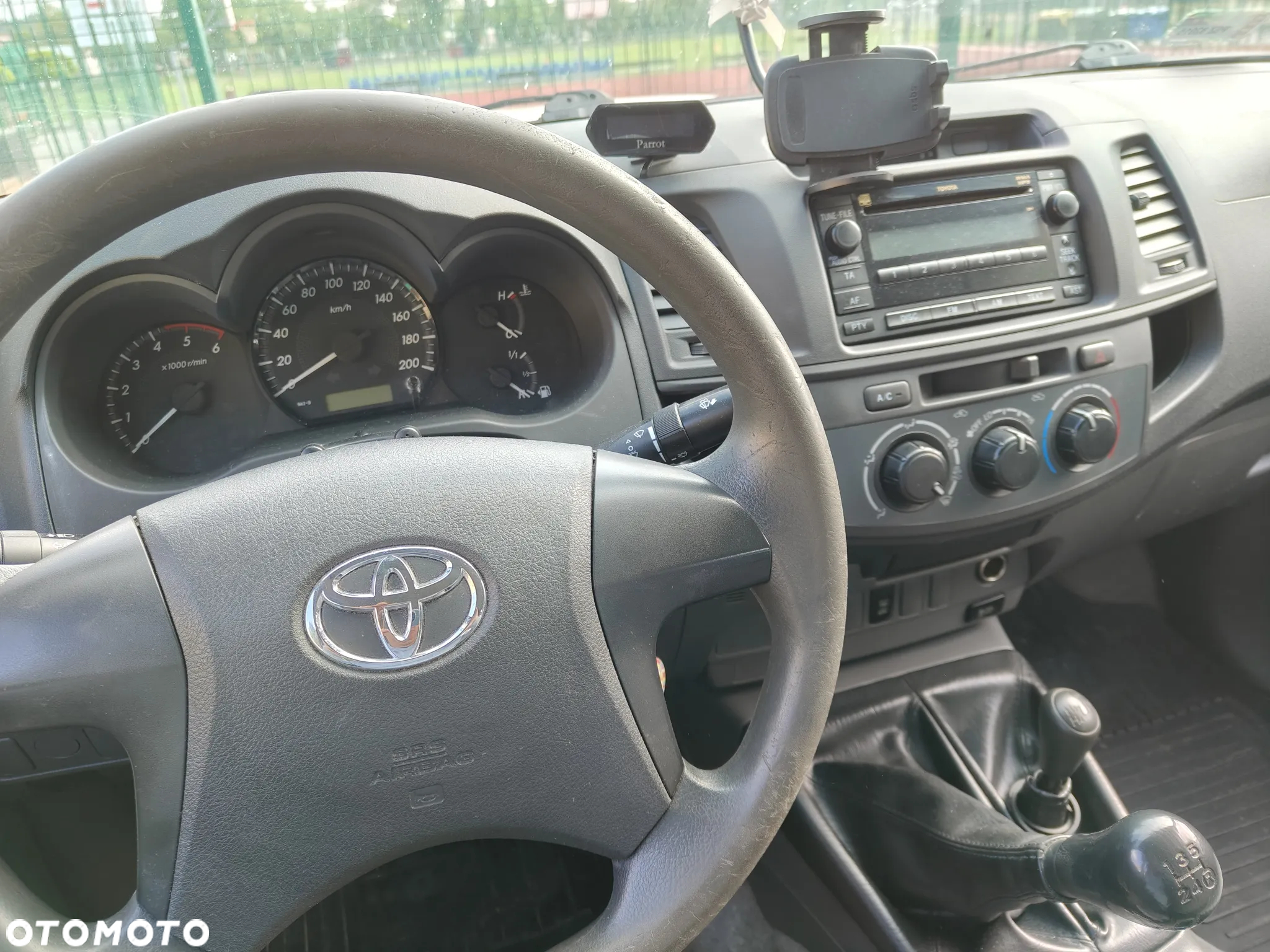 Toyota Hilux 2.5 D-4D DLX - 7