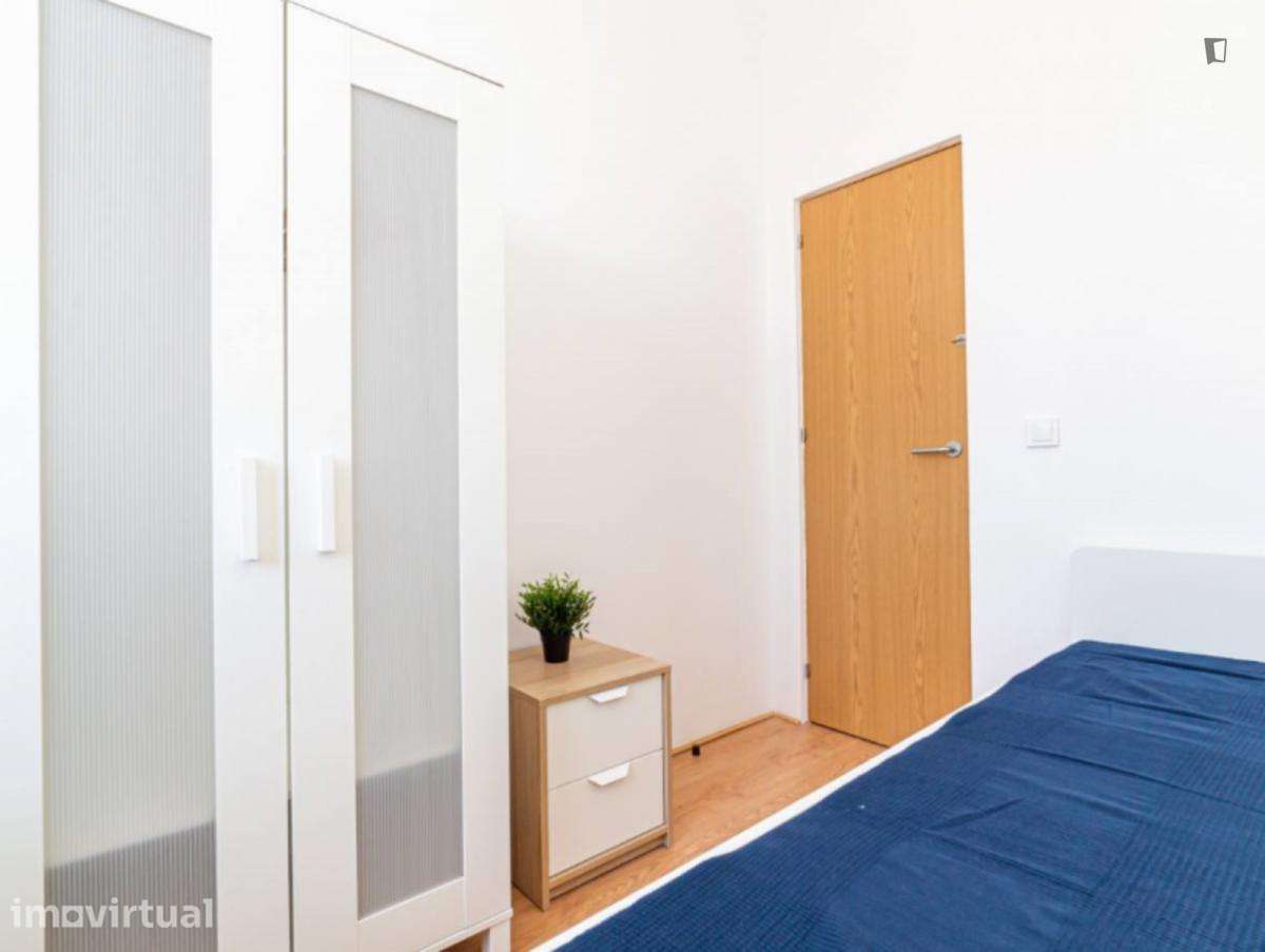 Quarto - localizado em Benfica Lisbon - Grande imagem: 3/11