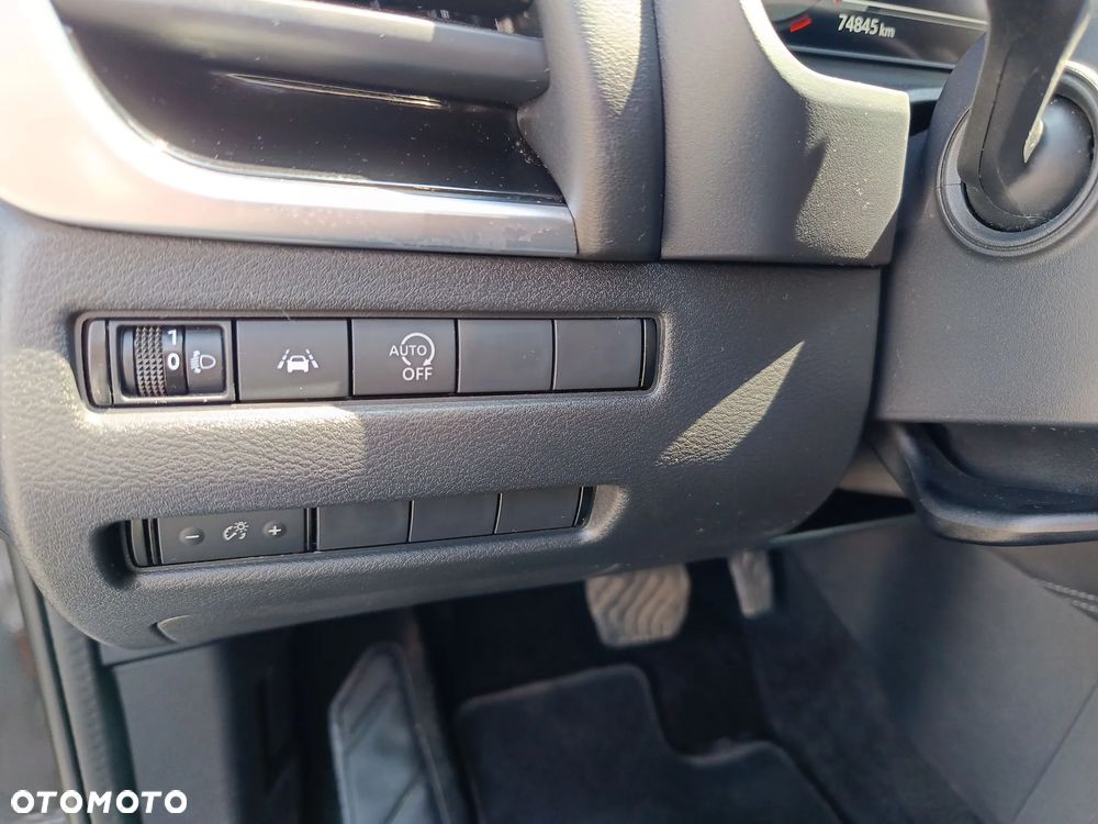 Nissan Qashqai 1.3 DIG-T MHEV 4x4 N-Connecta Xtronic - 23
