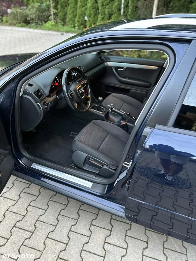 Audi A4 - 4