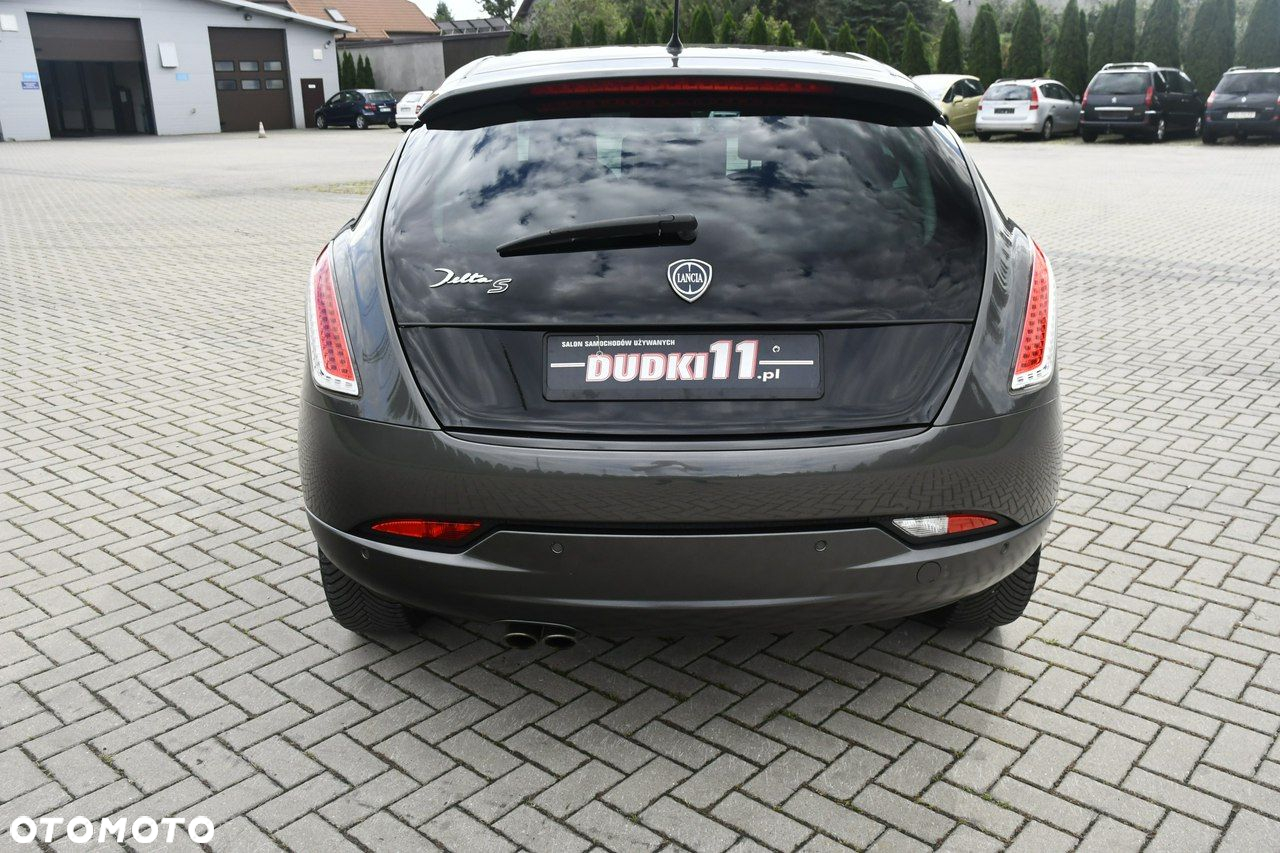 Lancia Delta - 11