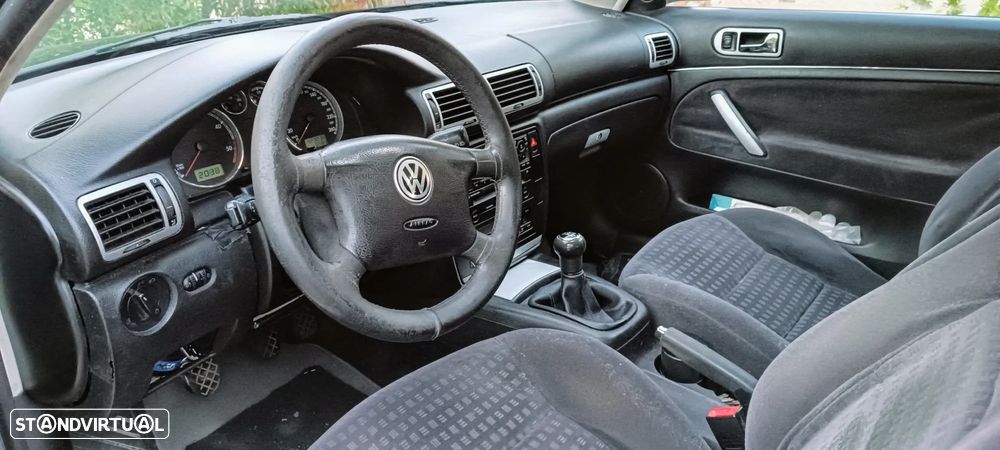 VW Passat Variant 1.9 TDi Confortline - 10