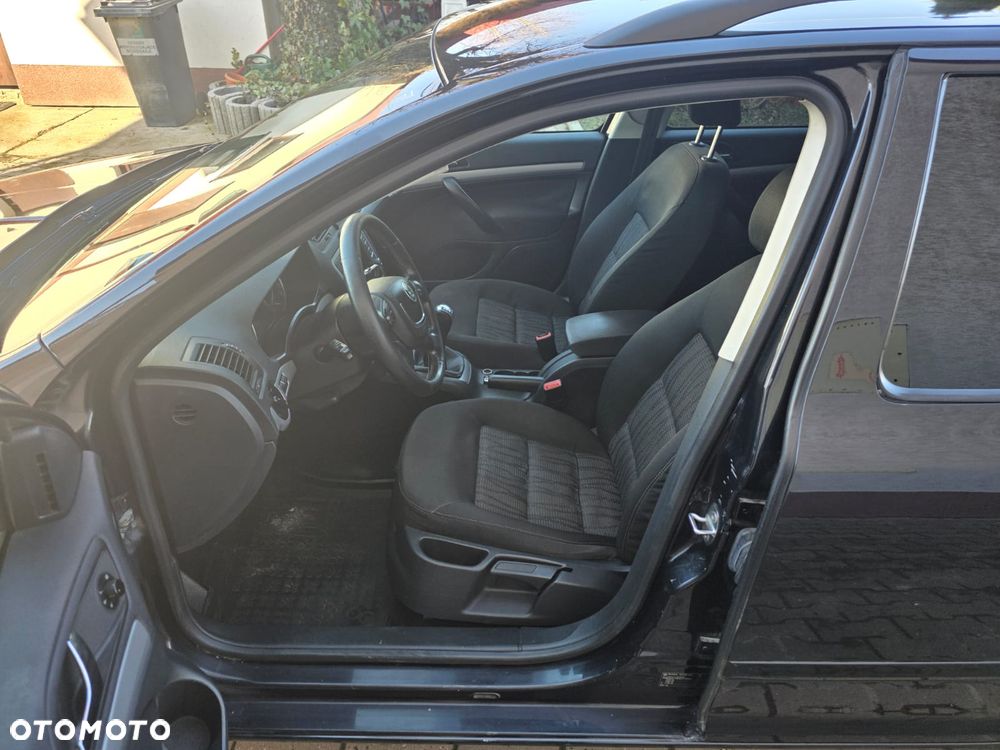 Skoda Octavia 2.0 TDI DPF Ambiente - 20