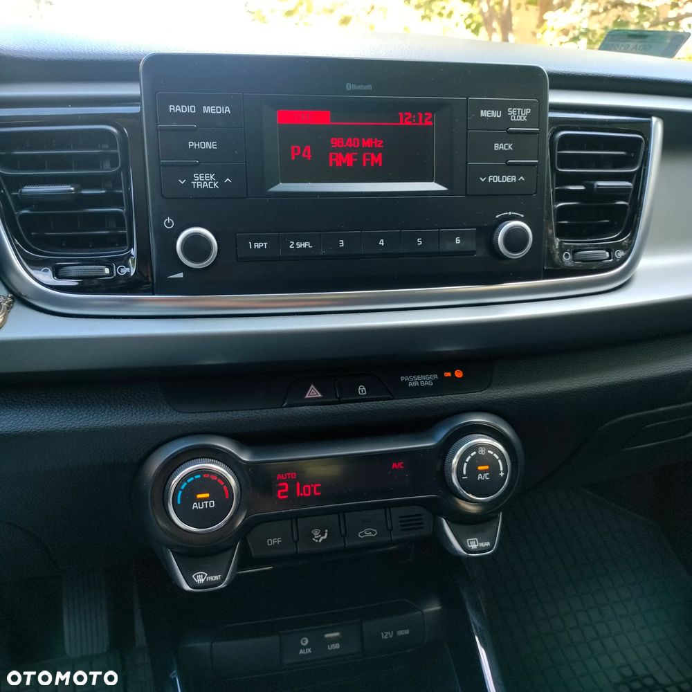 Kia Rio 1.2 L - 18