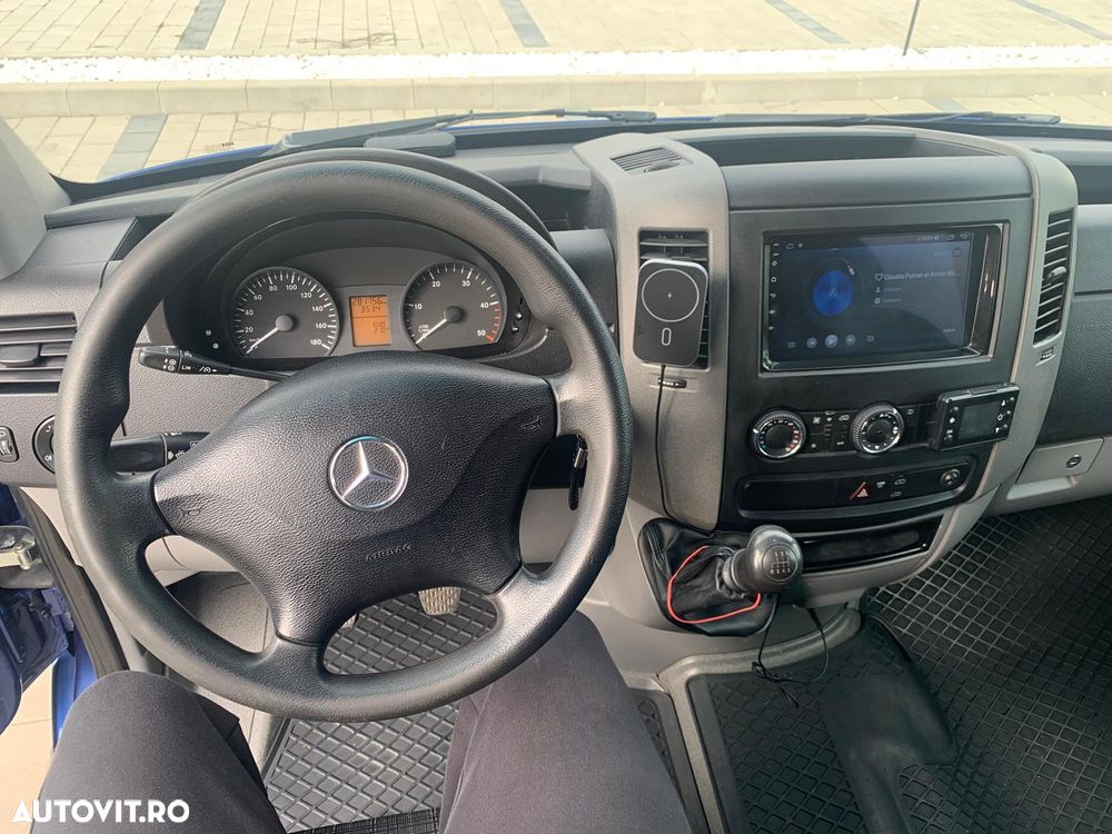 Mercedes-Benz Sprinter - 15