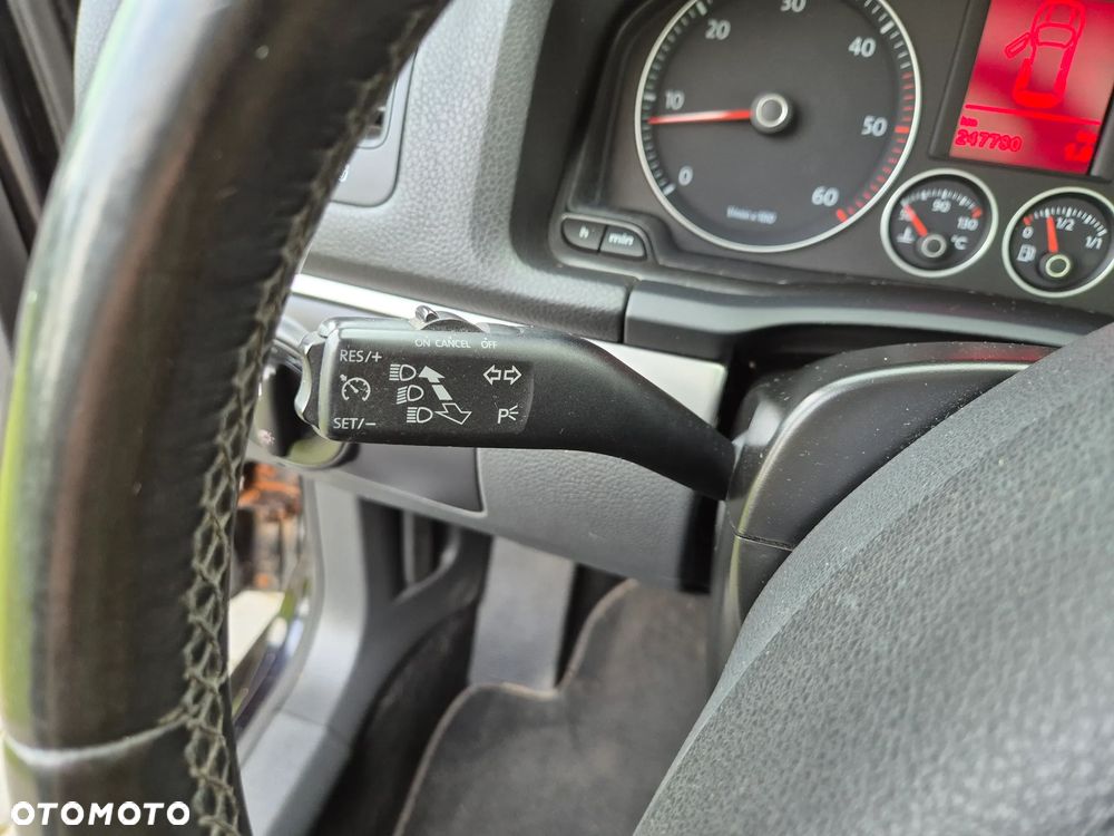 Volkswagen Golf 2.0 TDI DPF Trendline - 38