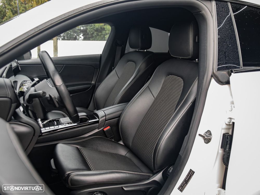 Mercedes-Benz CLA 180 d AMG Line Aut. - 24