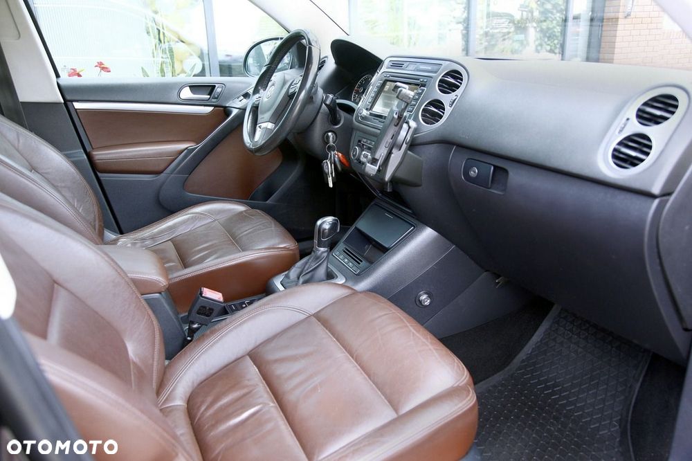 Volkswagen Tiguan - 14