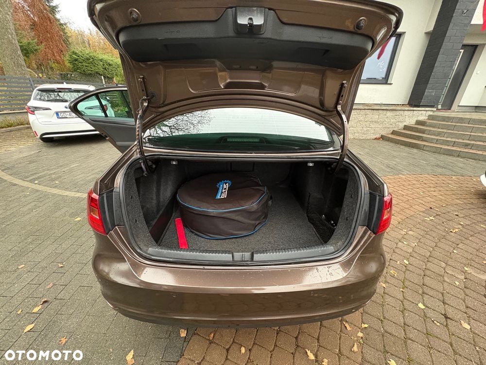 Volkswagen Jetta 1.4 TSI Comfortline - 25