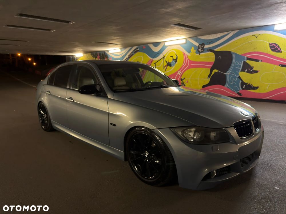 BMW Seria 3 330i - 8
