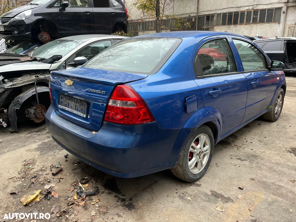 Dezmembrez Chevrolet Aveo 2009 albastru 1,4 benzina - 5