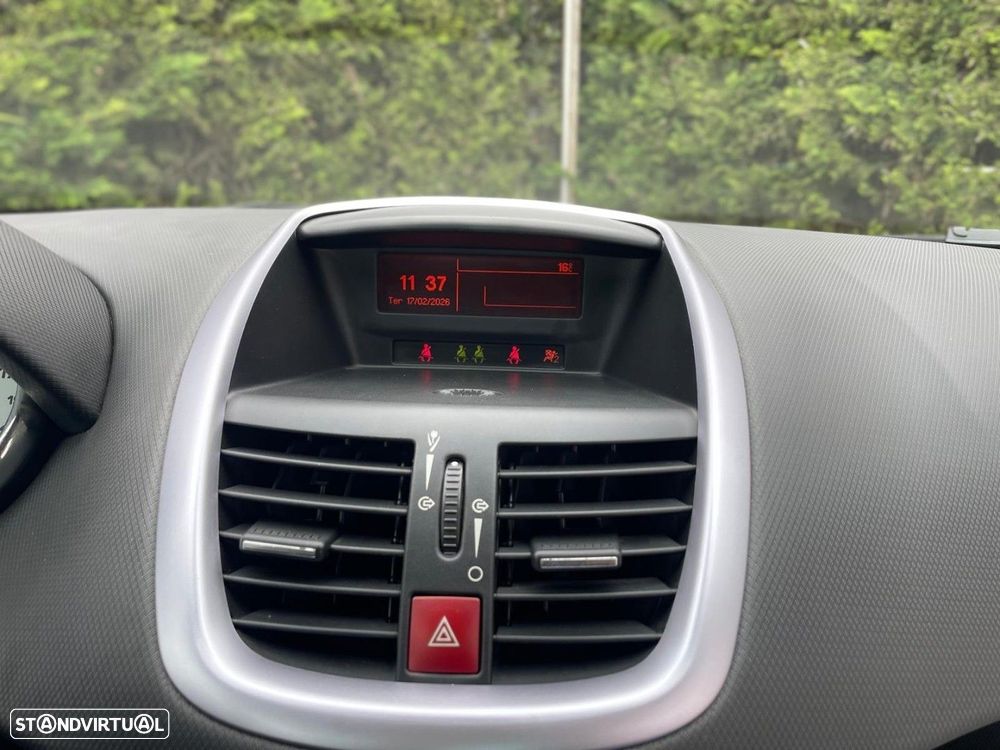 Peugeot 207 CC 1.6 HDi Sport FAP - 14