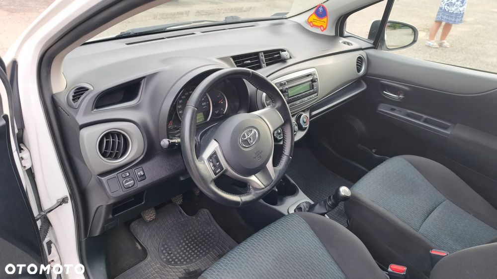 Toyota Yaris 1.0 Luna EU5 - 12