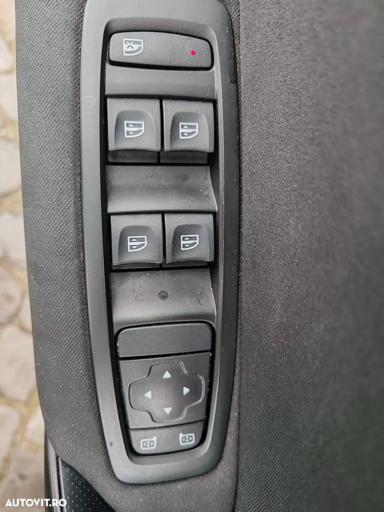 Renault Megane Blue dCi EDC Intens - 13