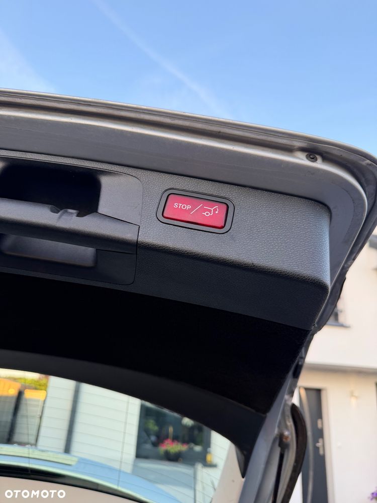 Mercedes-Benz Klasa E 220 d 9G-TRONIC Avantgarde - 37