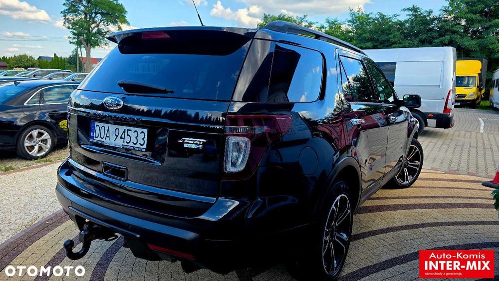 Ford Explorer - 26