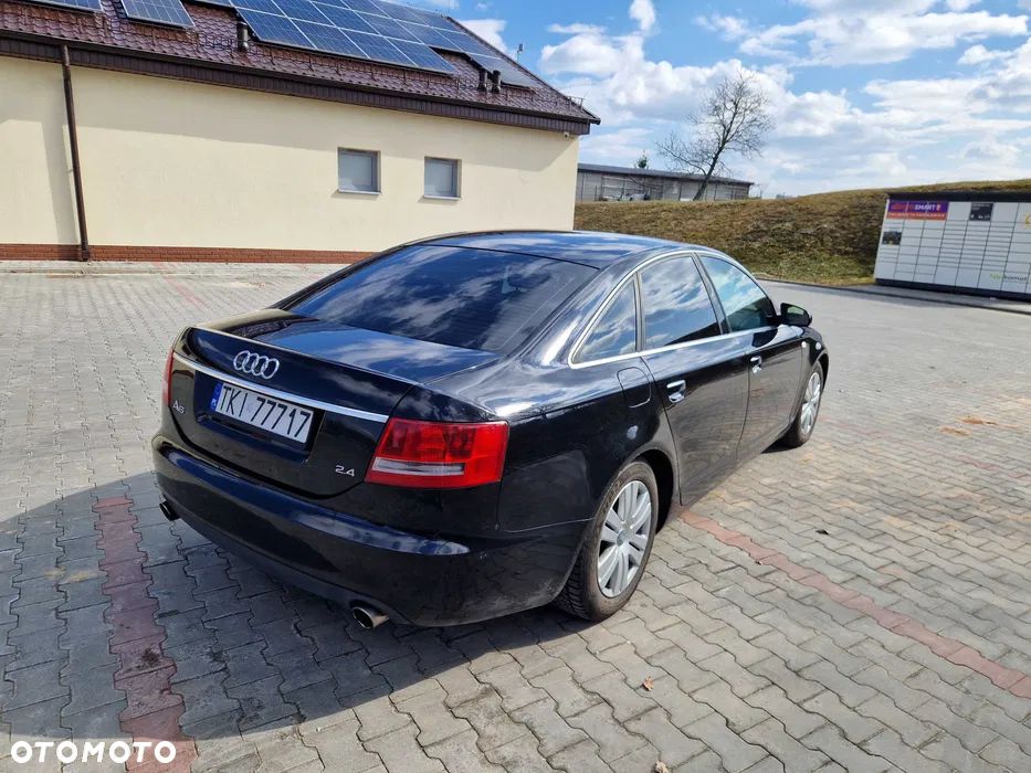 Audi A6 Limousine 2.4 - 4