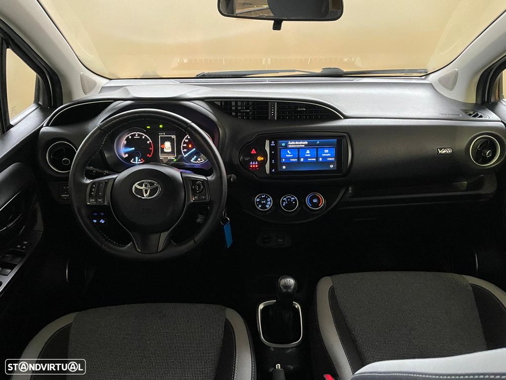 Toyota Yaris 1.0 VVT-i Y20 Club - 11