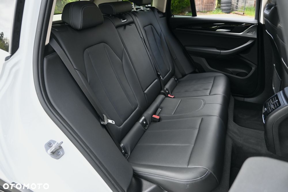 BMW X3 xDrive30e Business Edition sport - 28