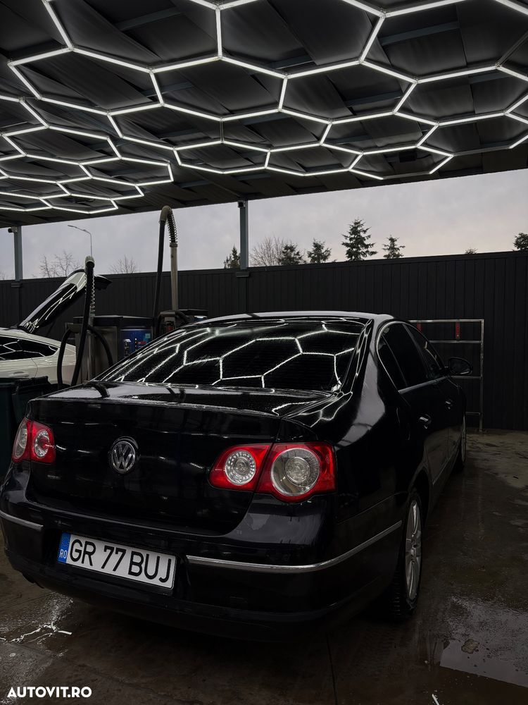 Volkswagen Passat 1.8 TSI Comfortline - 17