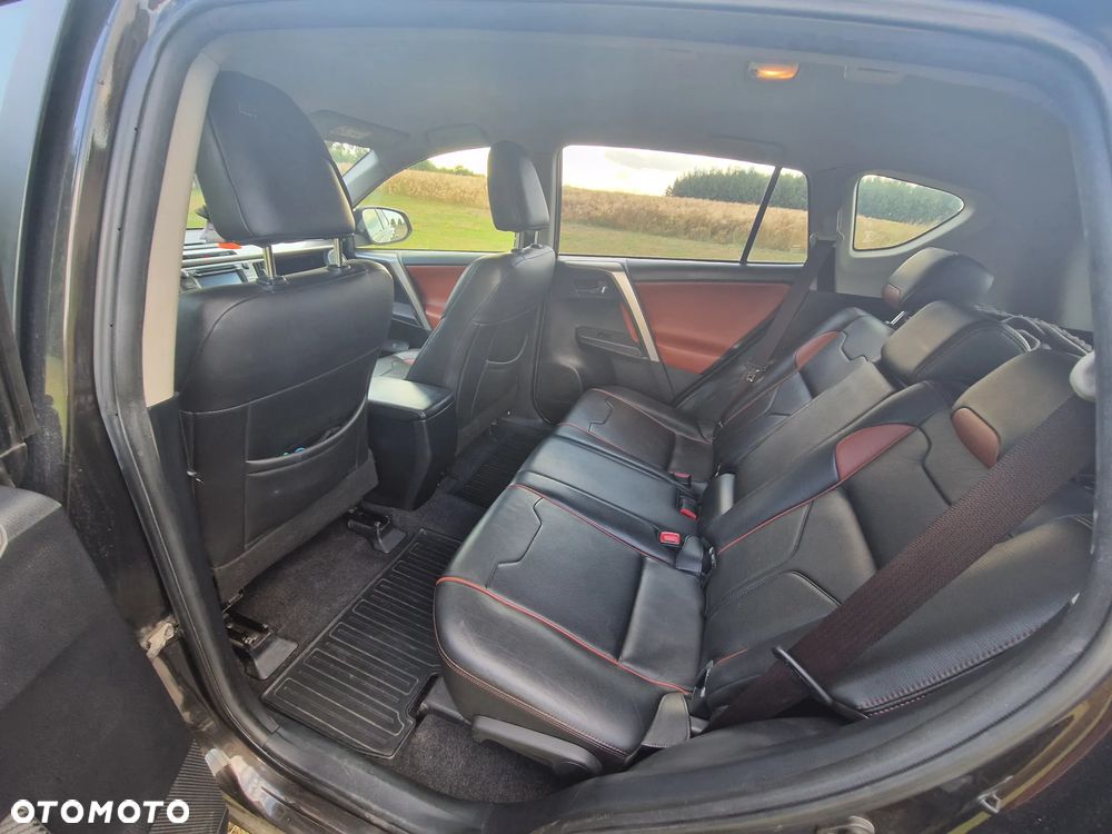 Toyota RAV4 2.0 D-4D Premium - 8