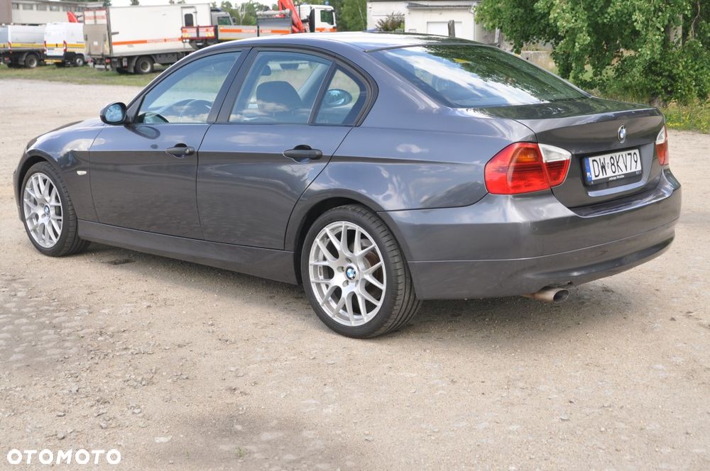BMW Seria 3 320d DPF - 12