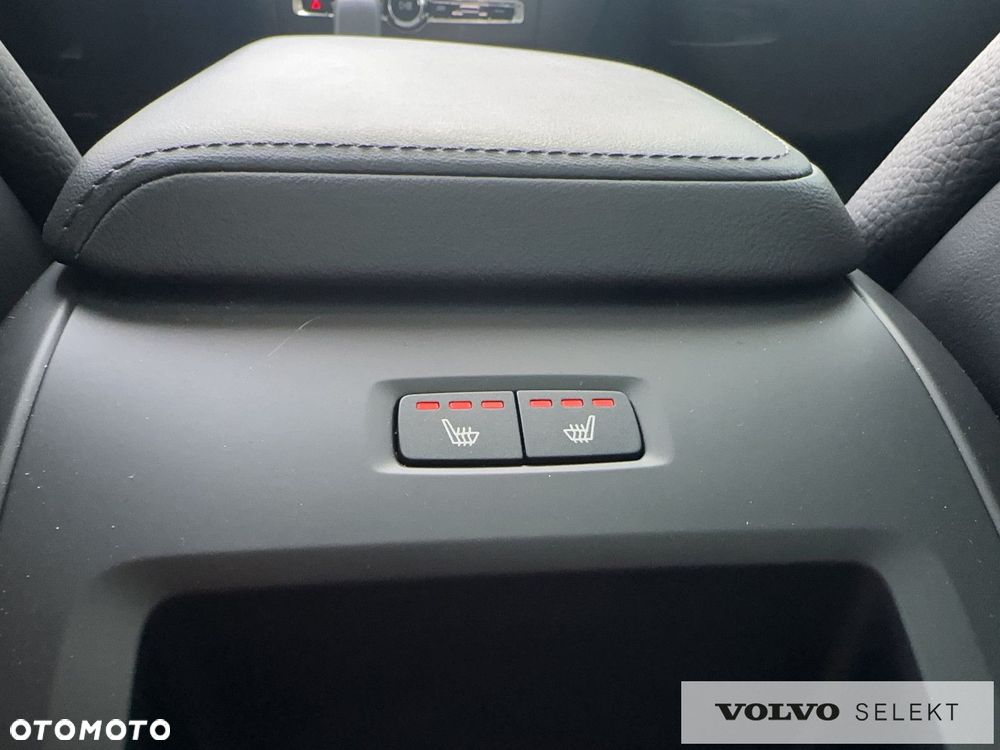 Volvo XC 60 T6 Plug-In Hybrid AWD Plus Dark - 21