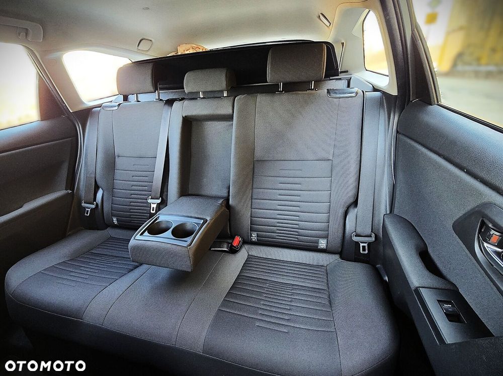 Toyota Corolla 2.0 Hybrid Comfort - 2