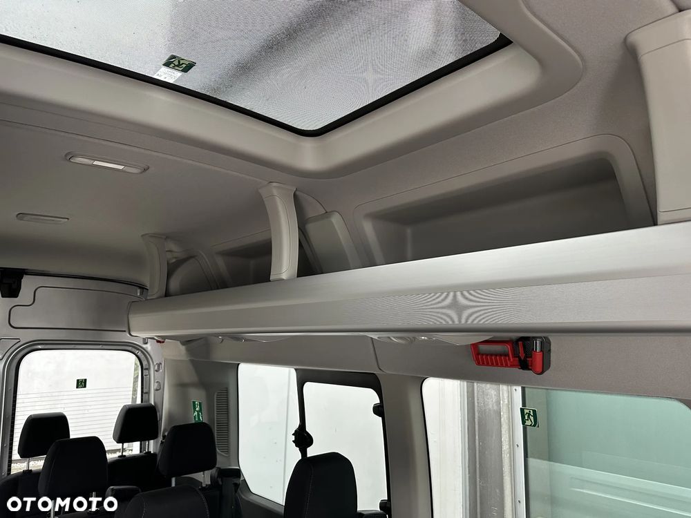 Ford Transit L2H3 Limited - 23