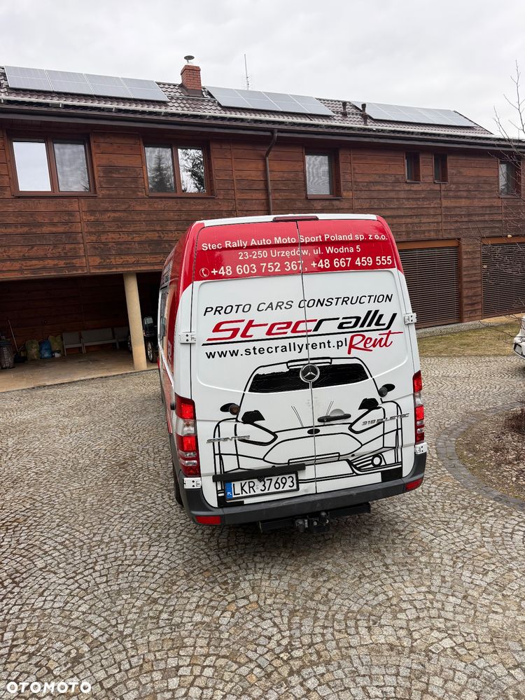 Mercedes-Benz Sprinter 319 - 4