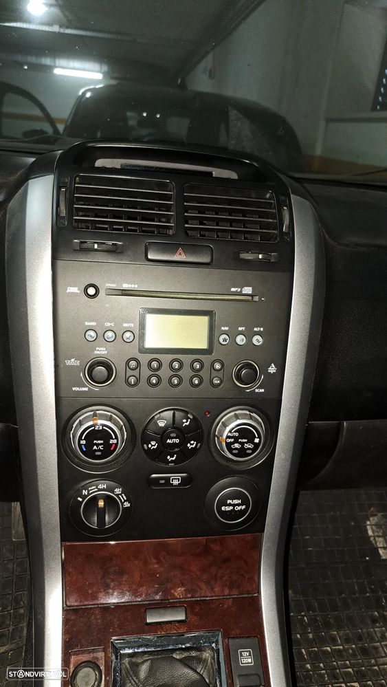 Suzuki Grand Vitara 1.9 DDiS X-Premium - 12