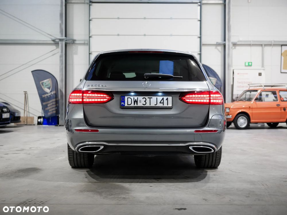 Mercedes-Benz Klasa E 300 de Avantgarde - 9