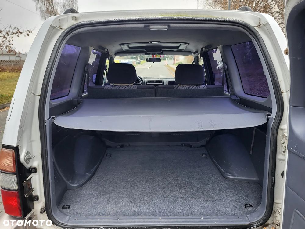 Toyota Land Cruiser - 17